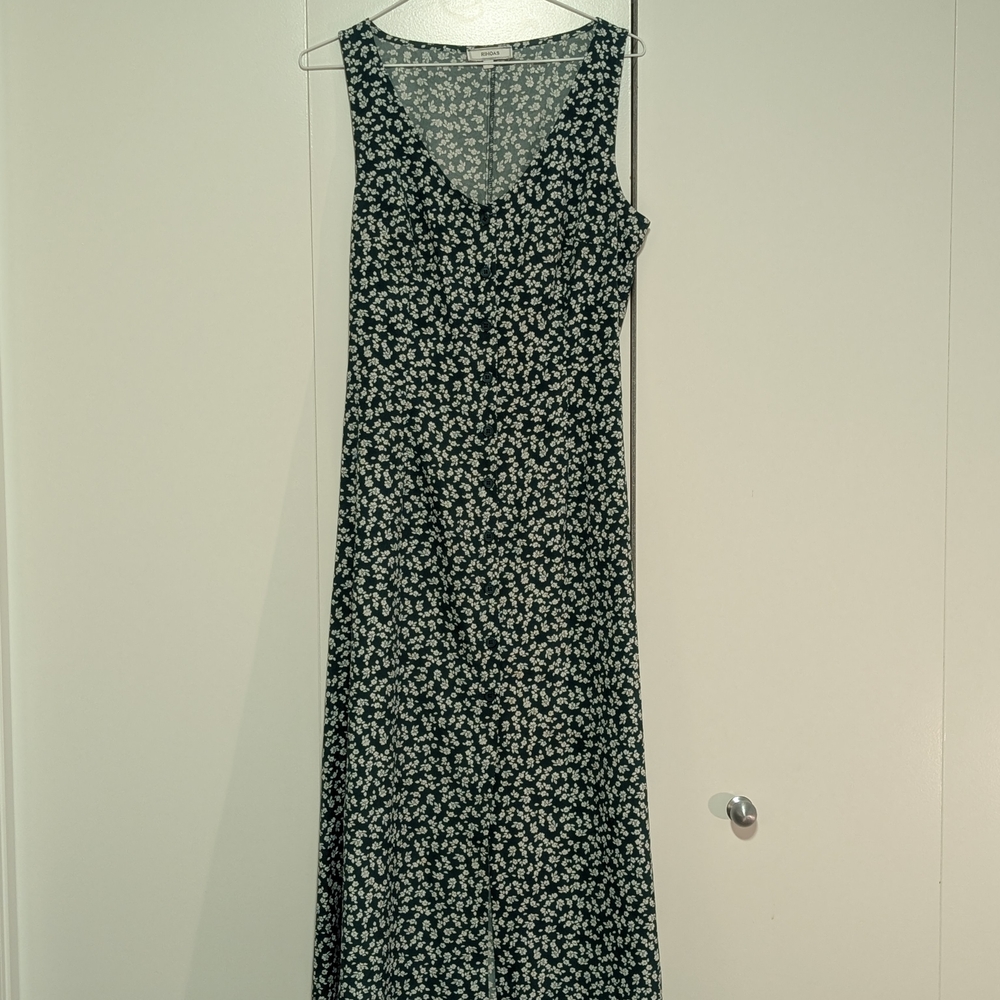 Black Floral Sleeveless Maxi Dress - Brand Unknown